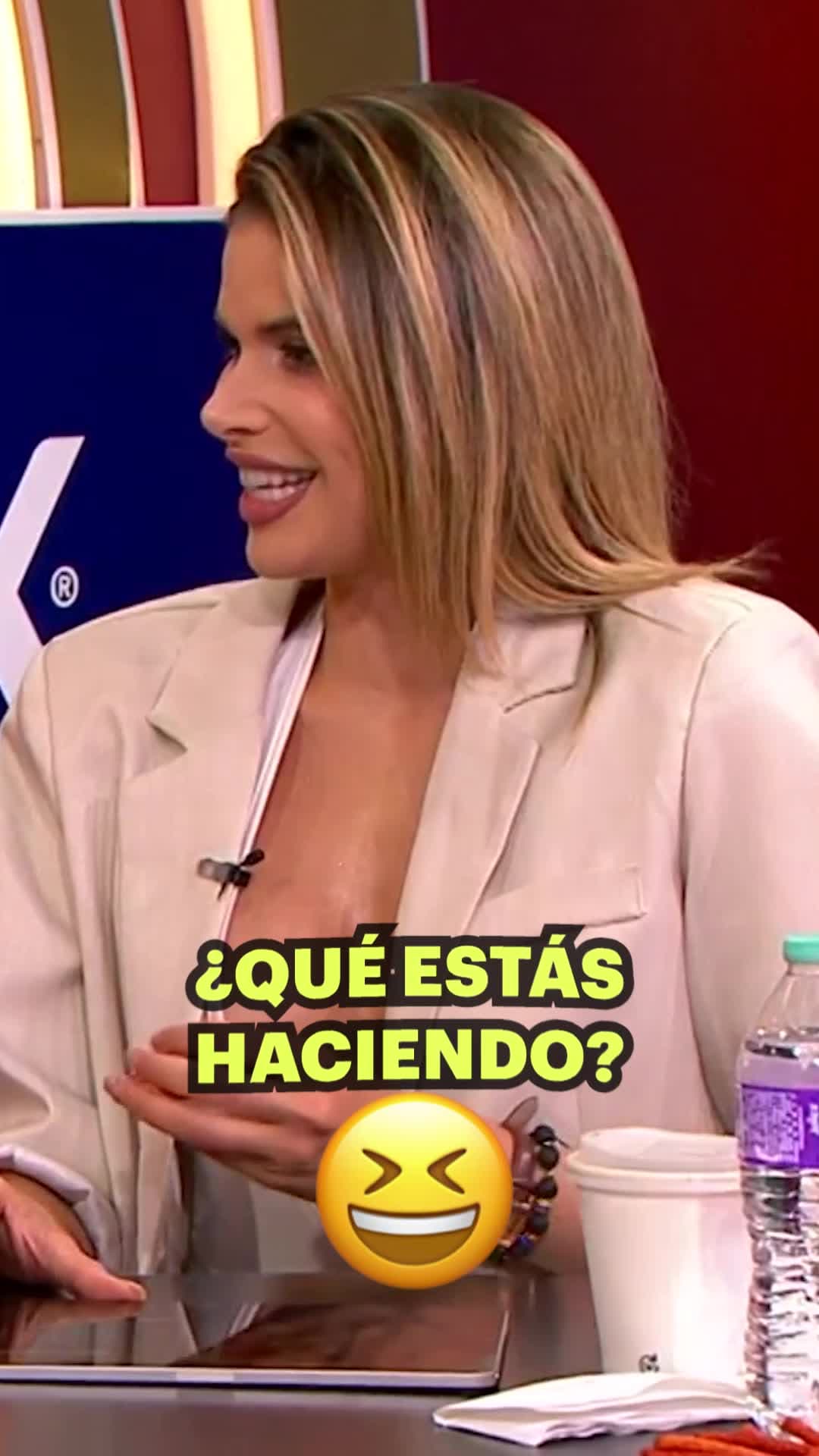 Marie Claire saca el lado más divertido de Elaine Haro