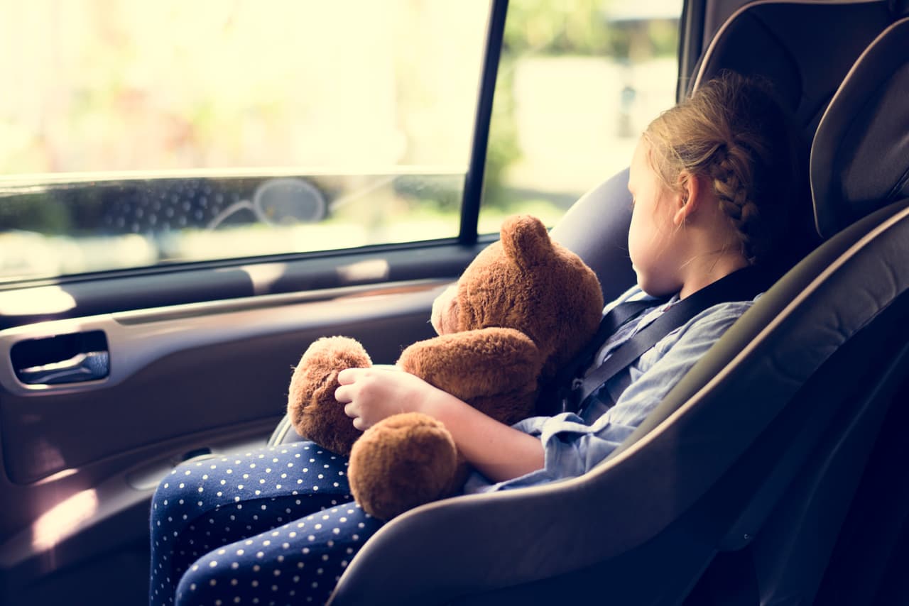 “Con la vida no se juega, menos con la de nuestros hijos”: Esto debes saber si tu hijo lleva un asiento de seguridad 