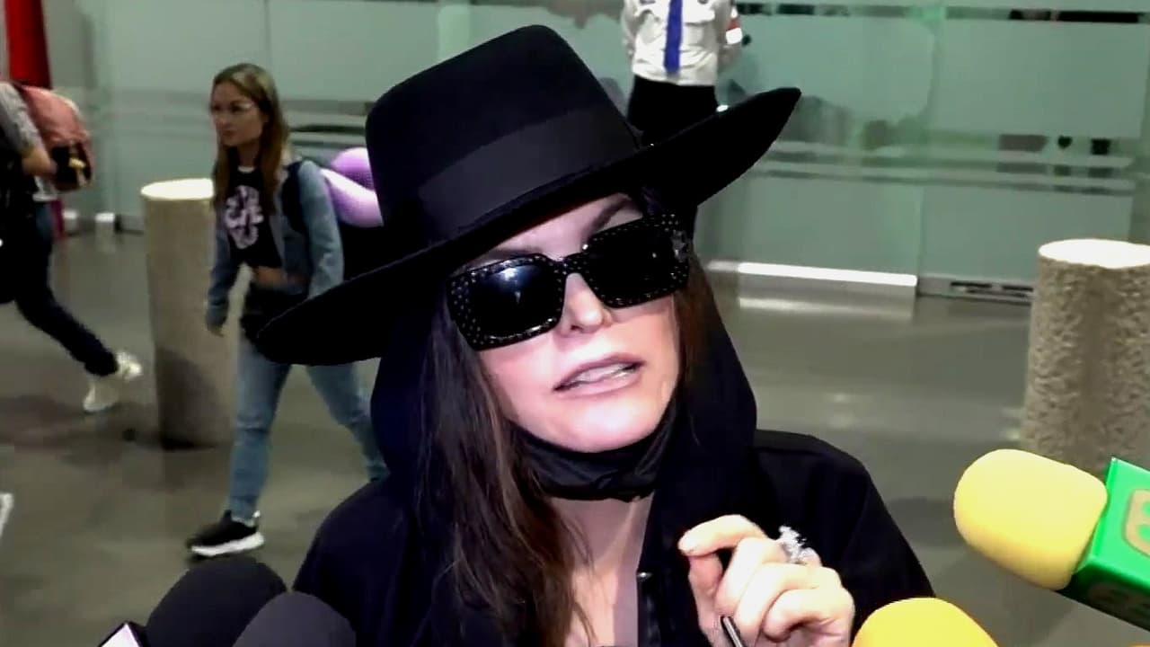 Ana Bárbara manda un mensaje a sus padres en medio del distanciamiento y líos legales con su familia