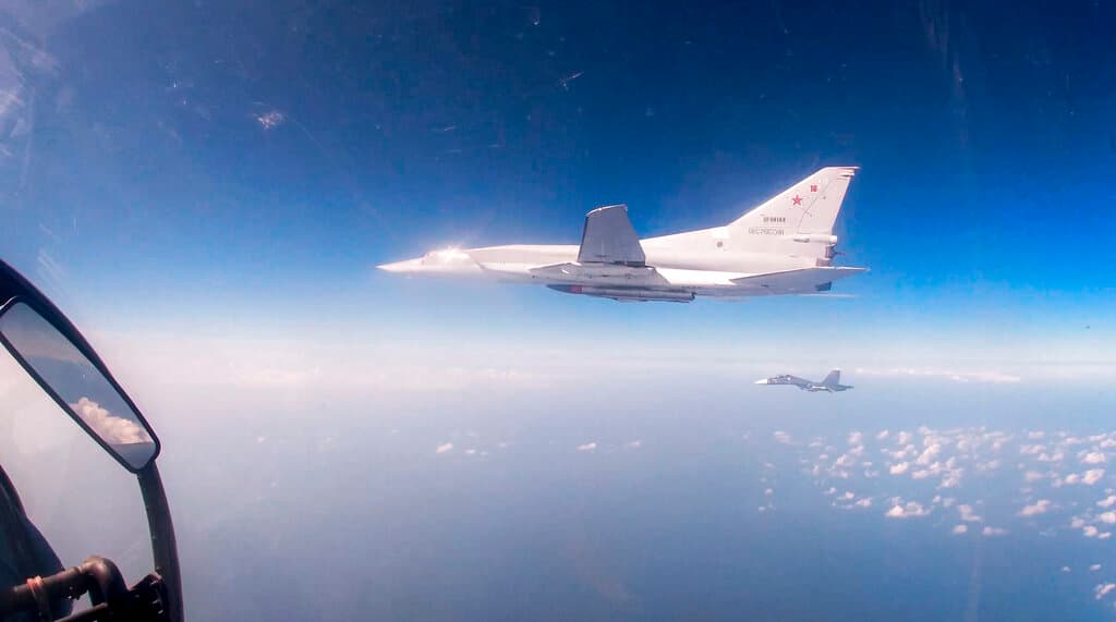 El Ministerio de Defensa de Rusia estuvo compartiendo imágenes de las maniobras en sus redes sociales, como una muestra de fuerza y poderío, mientras crecen las tensiones con su vecina Ucrania.