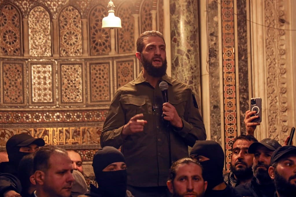 Quién es Abu Mohammed al-Golani, el líder de la insurgencia que derrocó a la dinastía al-Assad en Siria