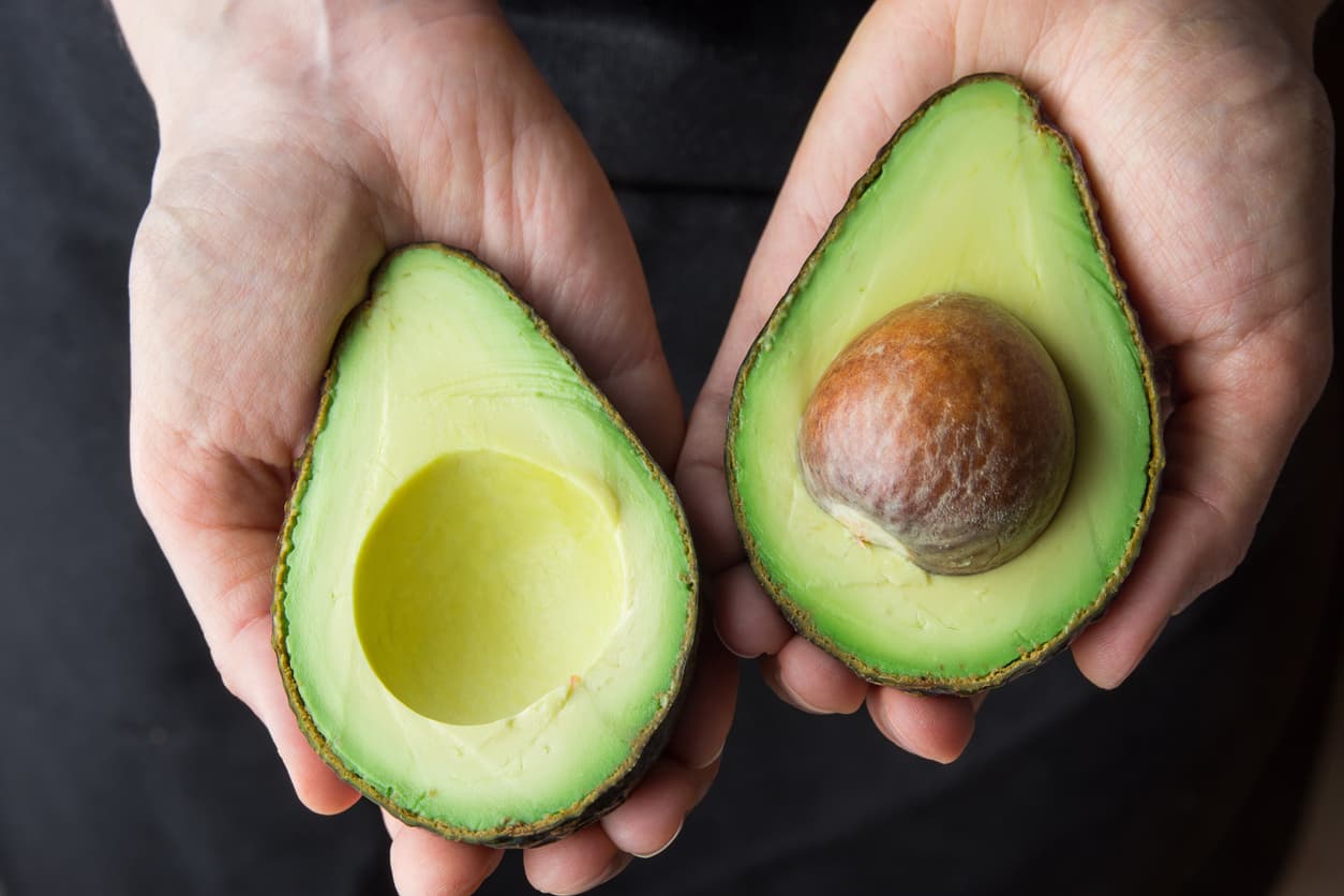 <b>Aguacate. </b>Es uno de los alimentos con menos residuos de pesticidas, según el informe. 
<br>