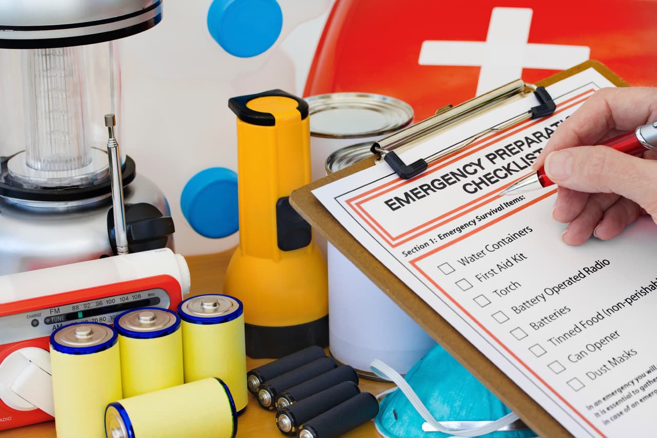 Prepare un plan de salida con su familia. Identifique un lugar de encuentro de emergencia 
<br>fuera de la zona de incendio o zona peligrosa.
<br>