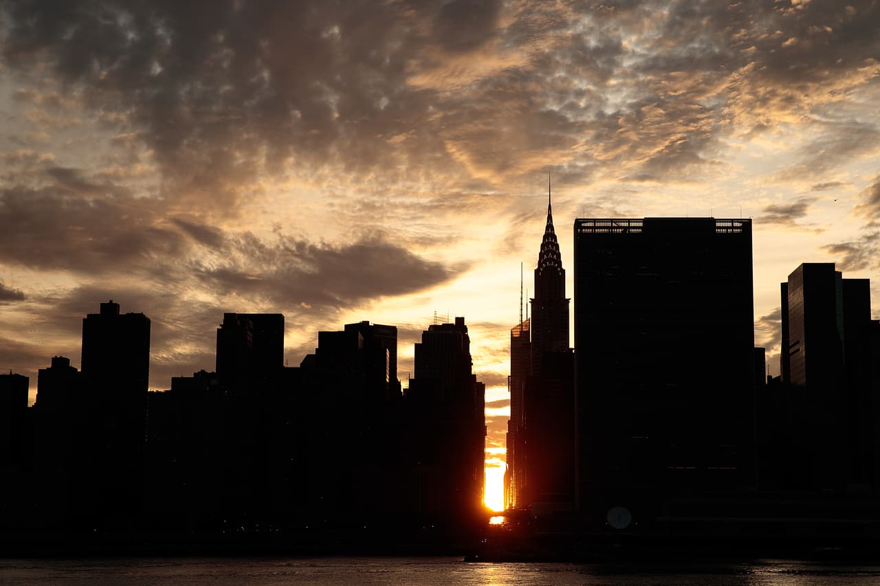 El área metropolitana de Nueva York, Jersey City y Newark encabeza la lista de ciudades con inmigrantes indocumentados, con 1,150,000 personas.