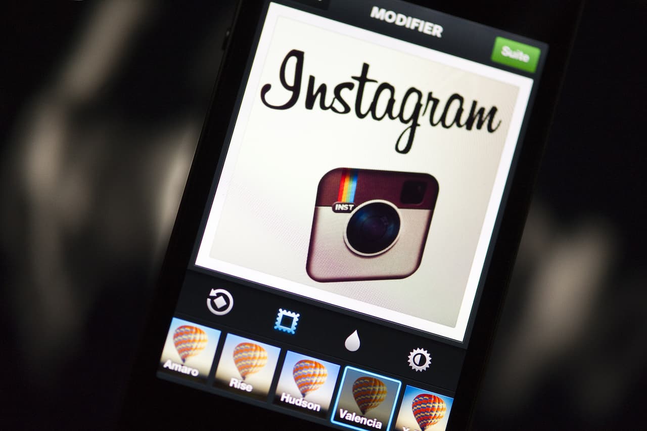 Un grupo de 3 profesoras y madres crearon una pagina en Instagram, 
<a href="https://www.instagram.com/lockdown_learning/" target="_blank">Lockdown Learning</a>, que se lanzó para proporcionar actividades diarias entretenidas para que los niños completen mientras las escuelas están cerradas. En esta pagina puedes sacar diferentes ideas diariamente para mantener a tus hijos entretenidos.