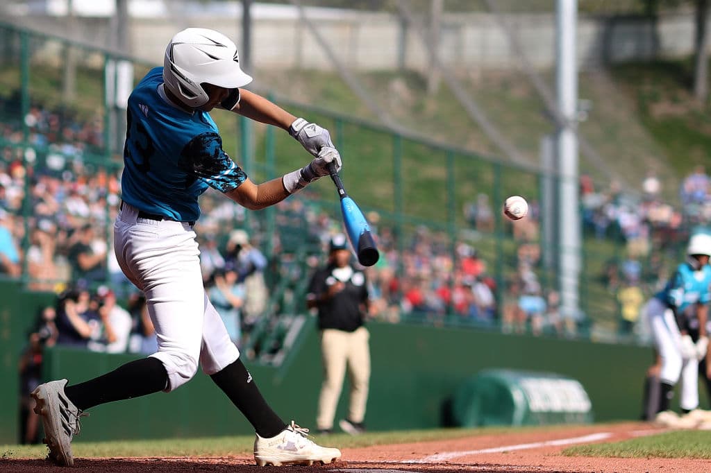 El marcador iba 4-1, cuando en la quinta entrada, el veterano 
<b>Nasir El-Ossaïs,</b> el número 13 de 
<b>Willemstad, Curazao</b>, pegó un 'grand slam' que empató el partido.