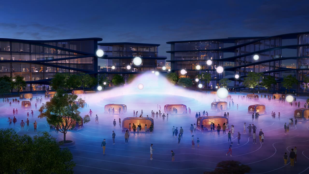 En Woven City no solo estarán interconectados los vehículos, los dispositivos y los hogares de alta tecnología, el diseño también promoverá la conexión humana real. Habrán parques en los diferentes barrios, un parque central y una gran plaza, todos con la idea de mantener unida y en contacto a la comunidad.