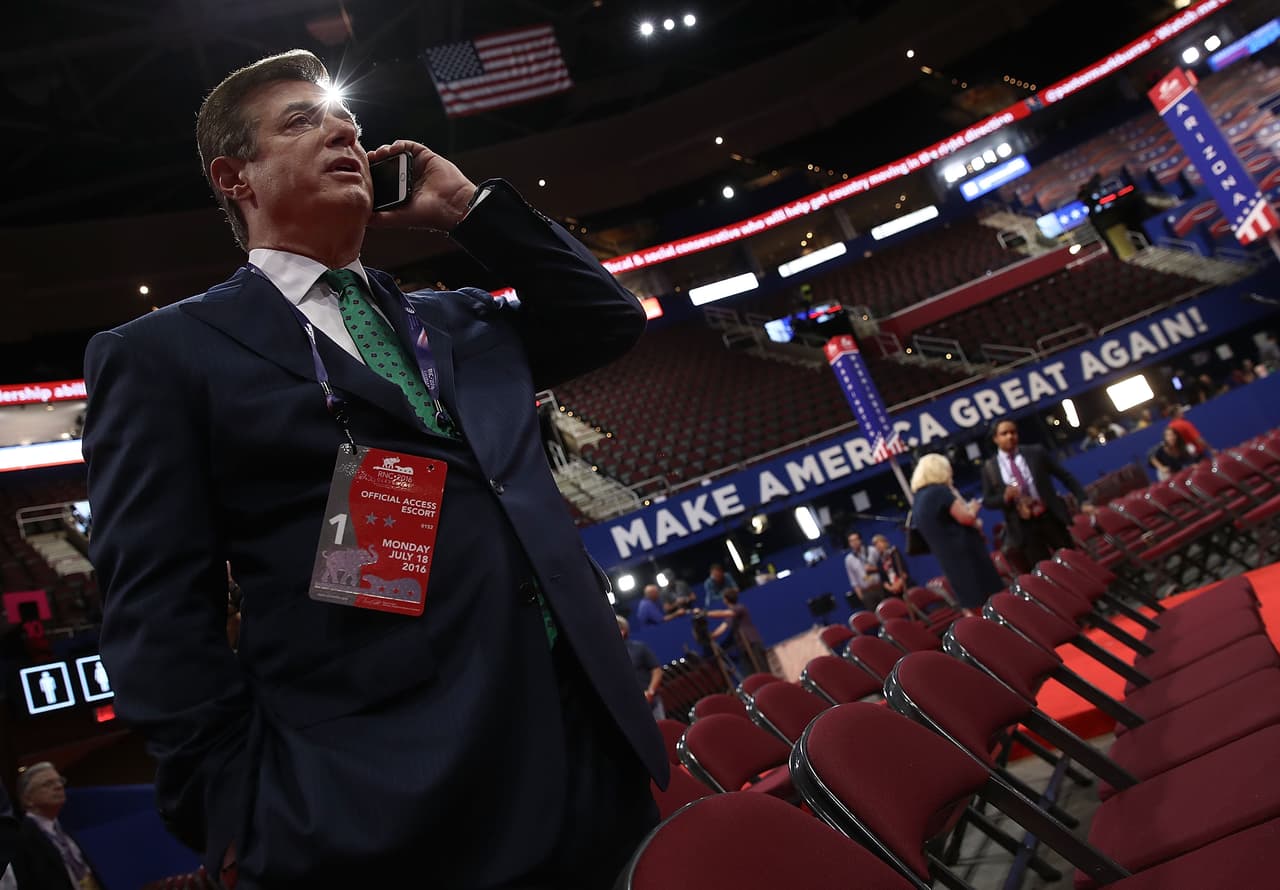 Qué significa para Trump que su exjefe de campaña esté acusado de conspirar contra EEUU