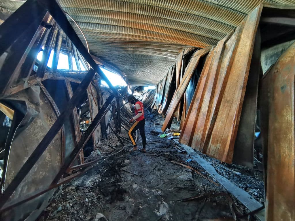 Al menos 92 personas han muerto y más de 50 resultaron heridas en el 
<b>incendio</b>, según el último balance oficial de la agencia oficial de noticias del país INA. Inicialmente se había informado de 64 muertes. 
<br>