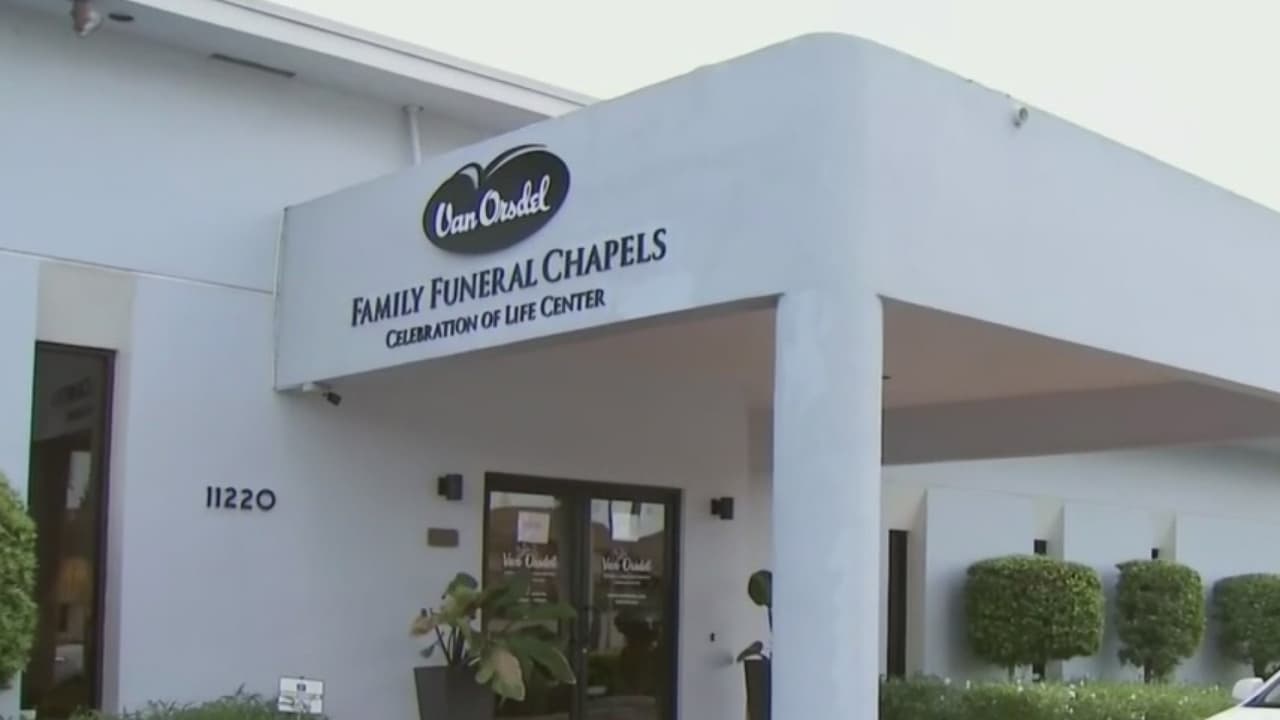 “Son demasiados los que tengo que cremar por coronavirus”: funerarias trabajan a capacidad en Miami-Dade