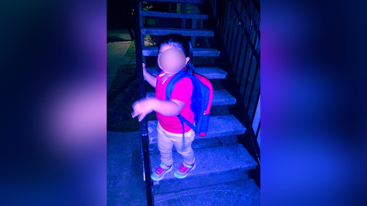 Asegura que después de recibir el reporte de su hija, intentó comunicarse con la maestra en varias ocasiones pero nunca tuvo respuesta.