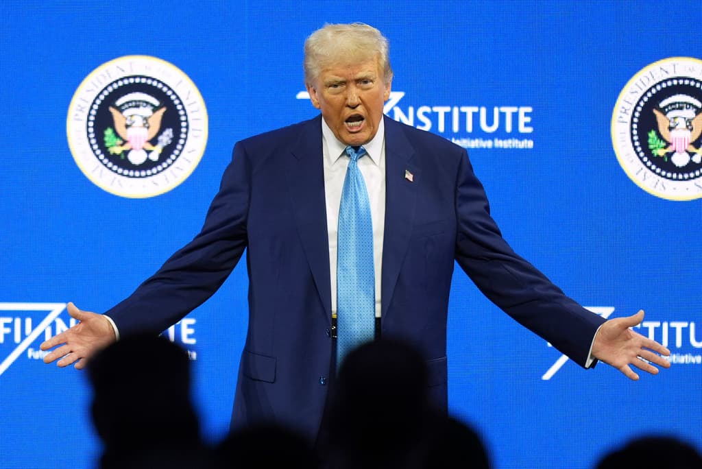 Cómo una orden ejecutiva de Trump busca darle un poder sin precedentes