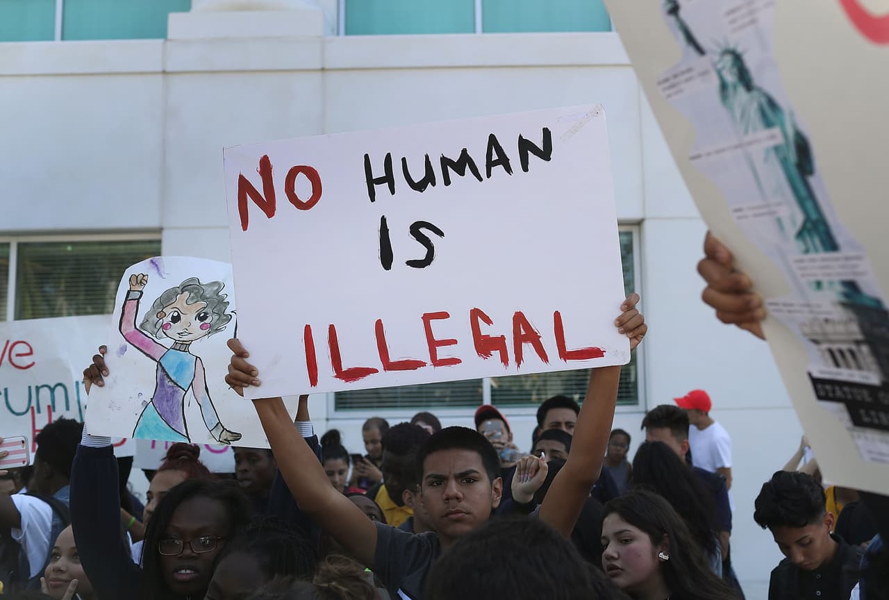 Un indocumentado víctima del odio: “No queremos ir a ningún lugar, nos da miedo que se vayan a burlar de nosotros”