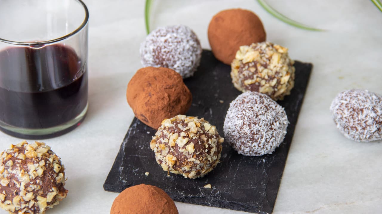 Trufas de chocolate y vino tinto  (4 ingredientes y en 20 minutos)