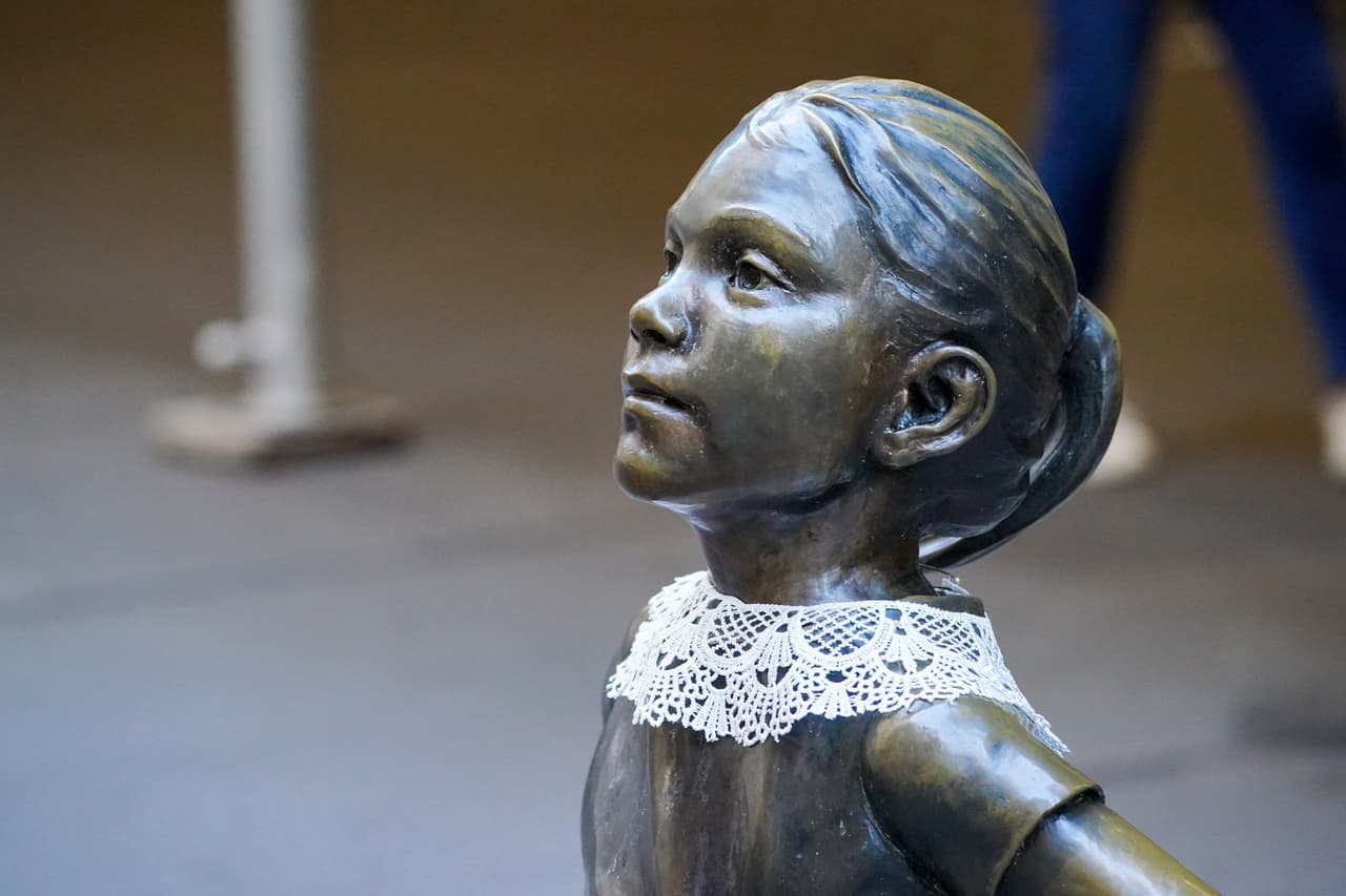El cambio en el monumento apareció un día después de que se diera la noticia de la muerte de RBG, que ha conmocionado a toda la nación.