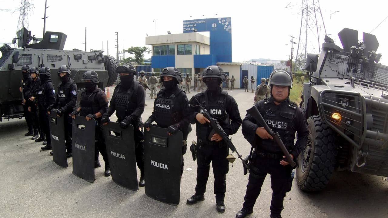 Líderes internacionales condenan el allanamiento a la embajada mexicana en Ecuador