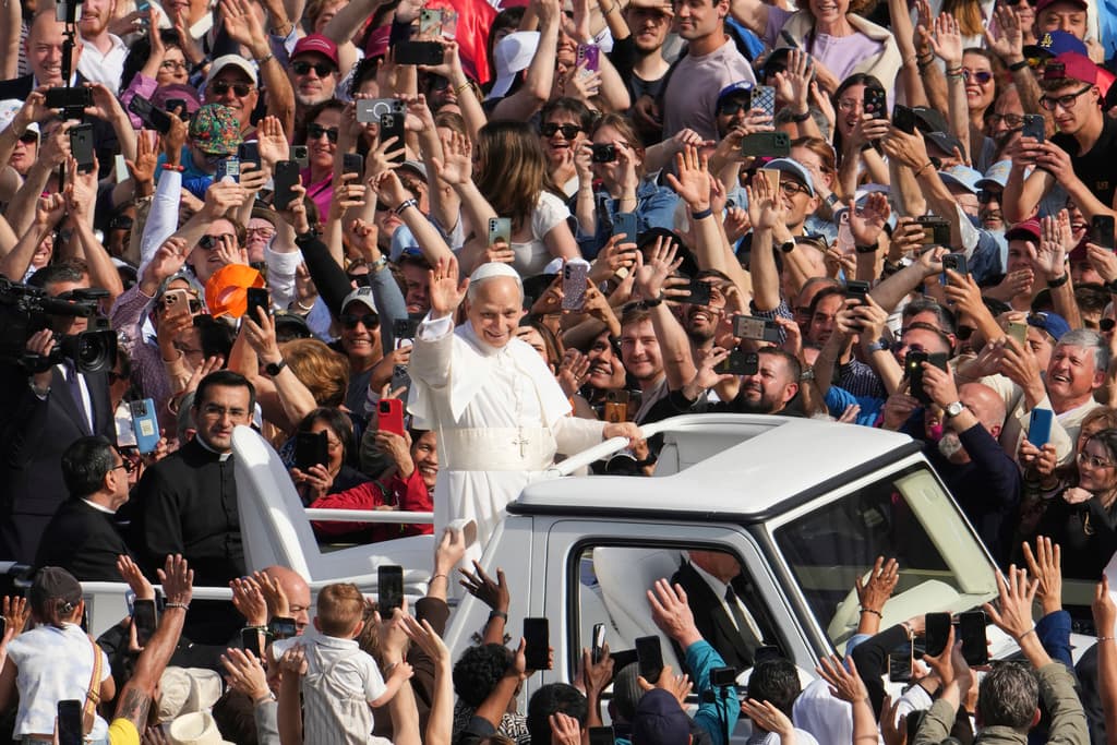 En su misa inaugural, el papa León XIV promete buscar unidad para que la Iglesia católica sea un símbolo de paz 