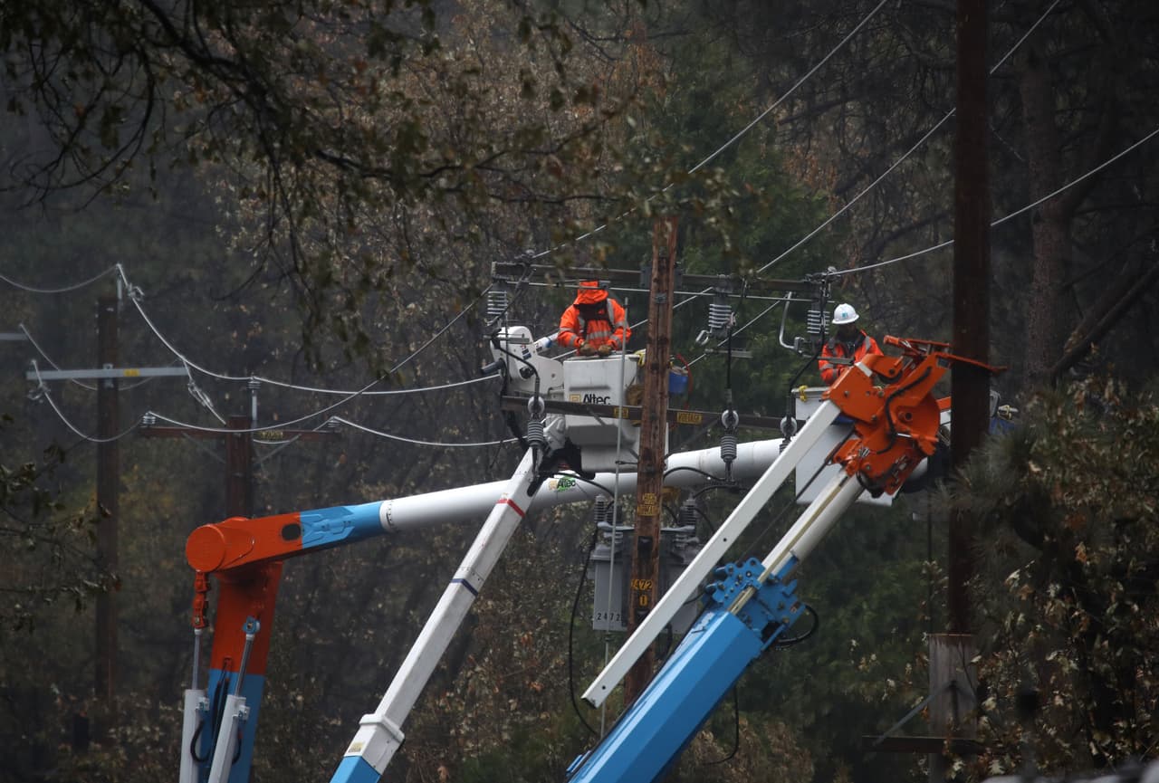 <b>Puesto:</b> 10
<br>
<br>
<b>Trabajo: </b>Instalador o reparador de cableado eléctrico
<br>
<br>
<b>Muertes por cada 100,000 trabajadores:</b> 18.6