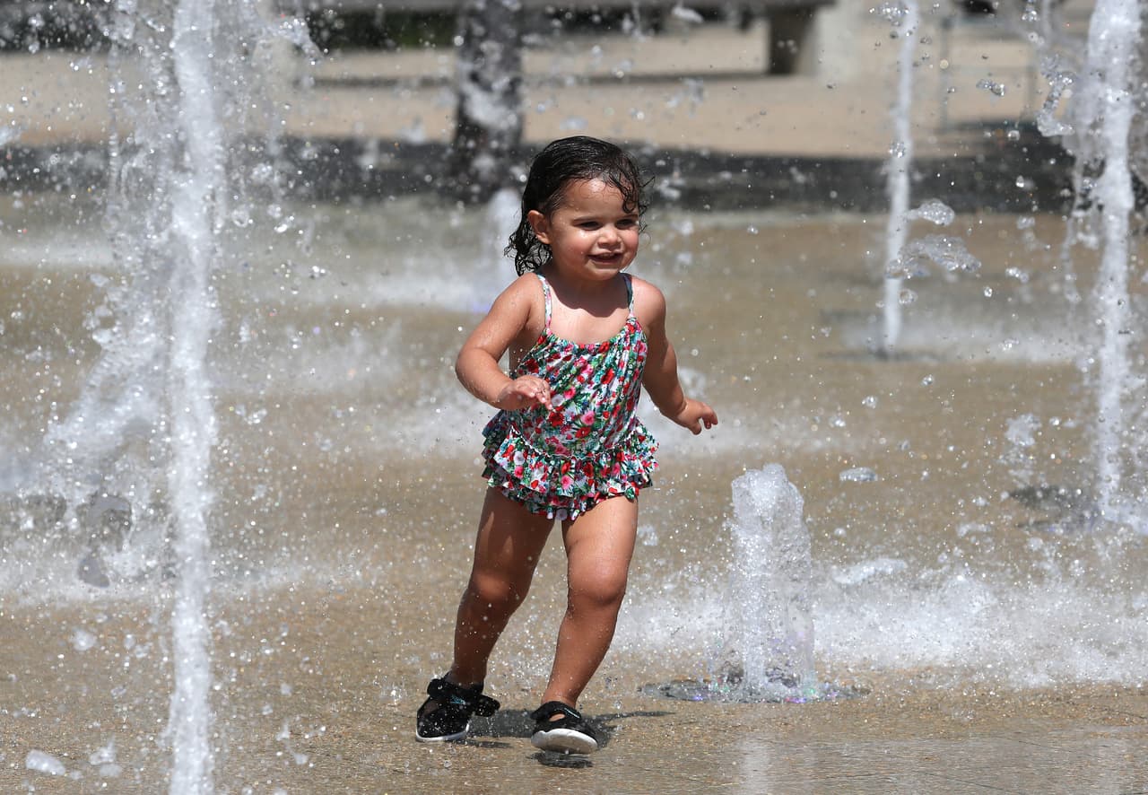 <b>Bailey Splash Pad </b>
<br>Teléfono: 512-974-9330 
<br>Dirección: 1201 W 33rd St