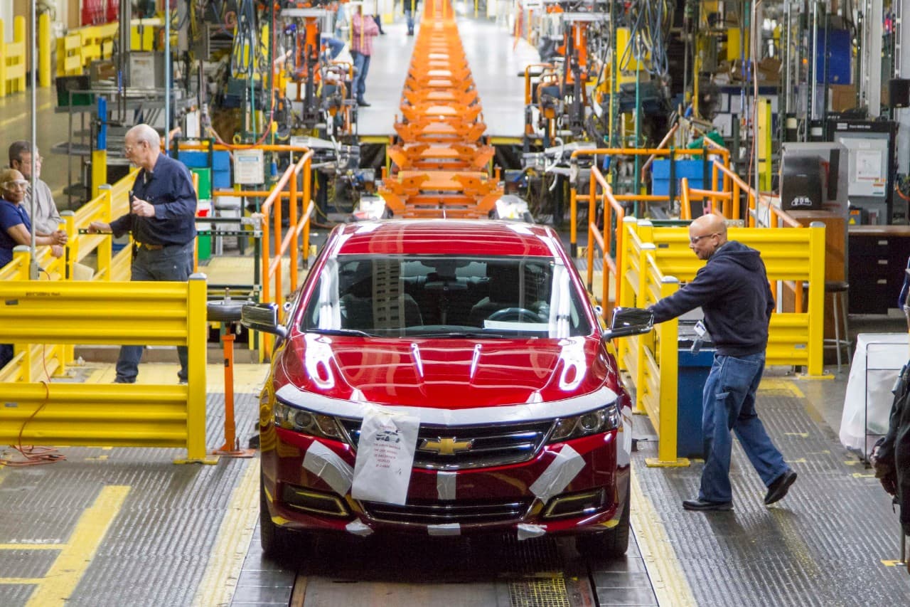 Rory L. Gamble, Presidente de la Unión de Trabajadores Automotrices (UAW), afirmó que no cree que los datos científicos sean concluyentes de que es seguro regresar al lugar de trabajo