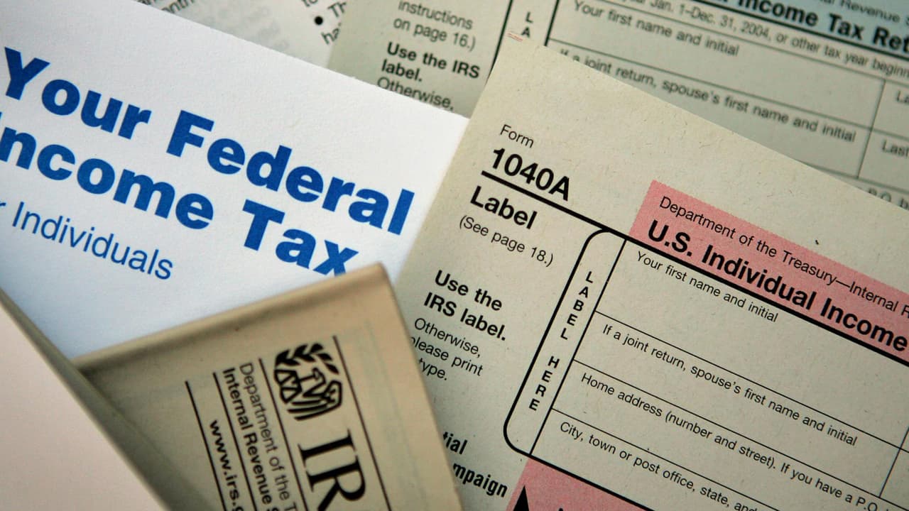 El IRS recomienda a los contribuyentes de California aún no enviar su declaración de impuestos, te explicamos por qué