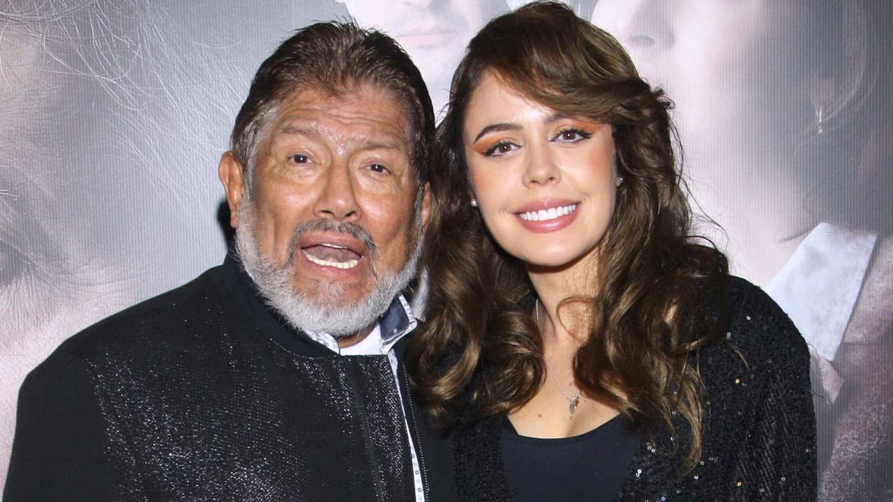 ¿Anillazo como el de Ángela Aguilar? Novia de Juan Osorio habla del valor de su joya