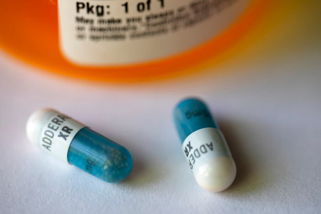 ¿Qué hay detrás de la escasez de Adderall, Ozempic y otros medicamentos?