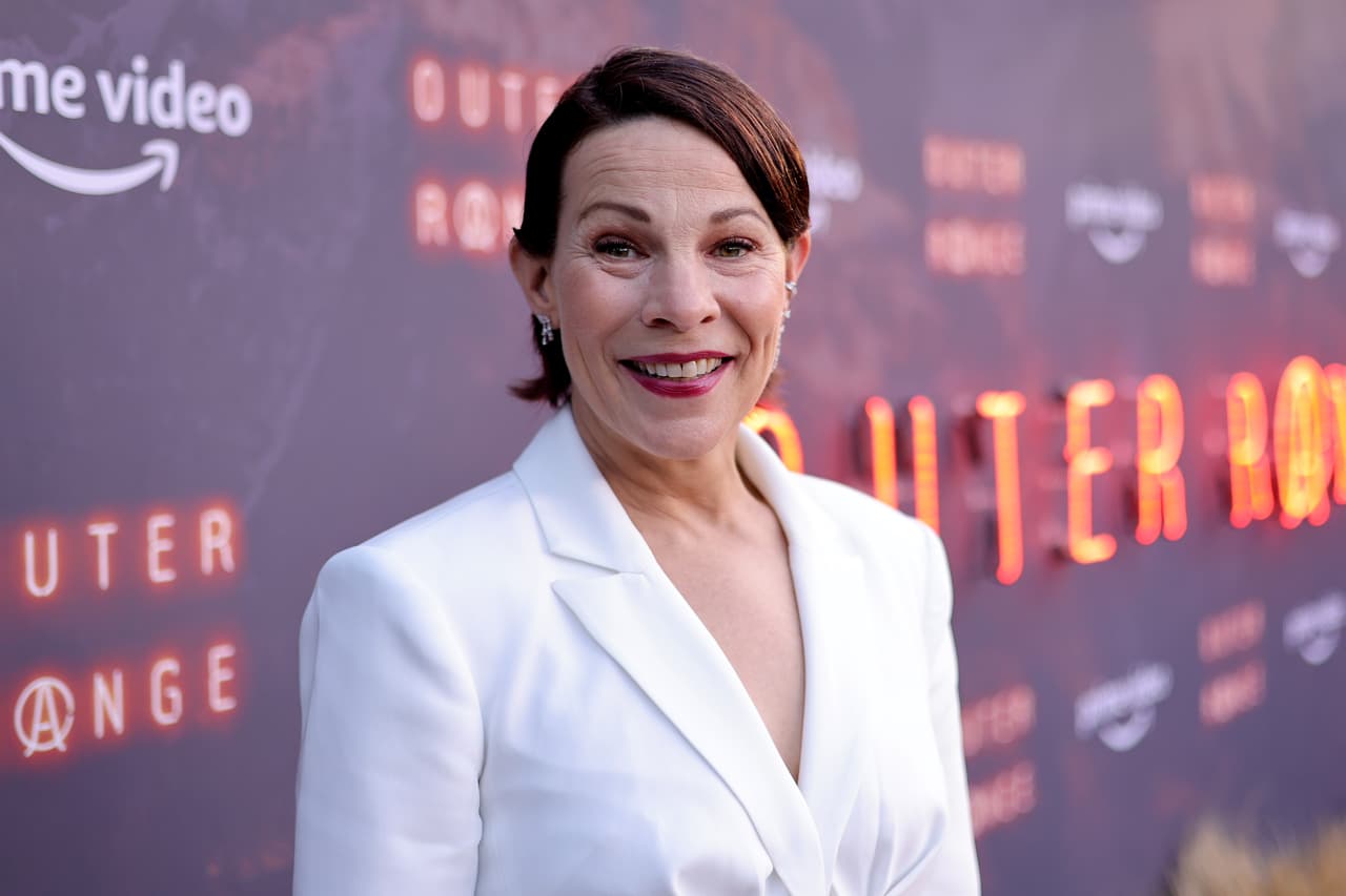 <b>Lili Taylor</b>
<br>Desde la década de los 80, la diva de 55 años comenzó su trayectoria en filmes como ‘Mystic Pizza’, ‘Say Anything’ y ‘Cosas que nunca te dije’, en donde dio vida a Ann.