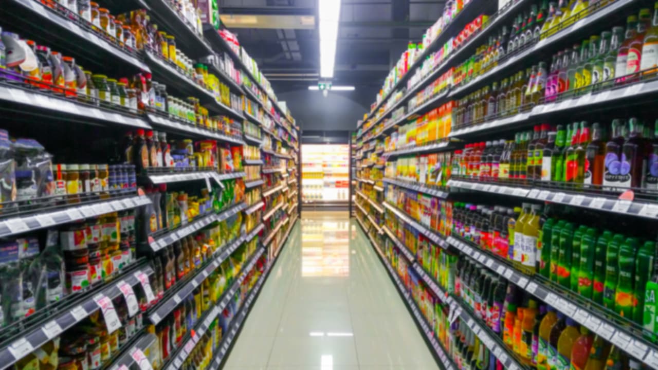 Las familias que reciben el apoyo de SNAP puede comprar alimentos como pan, cereales, frutas y vegetales, carnes y productos lácteos.