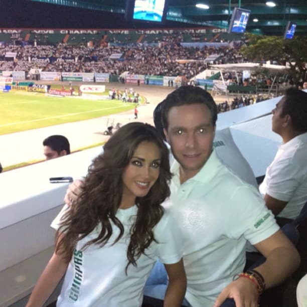 Desde ese momento se volvieron inseparables y se les vio juntos hasta en los partidos de fútbol.