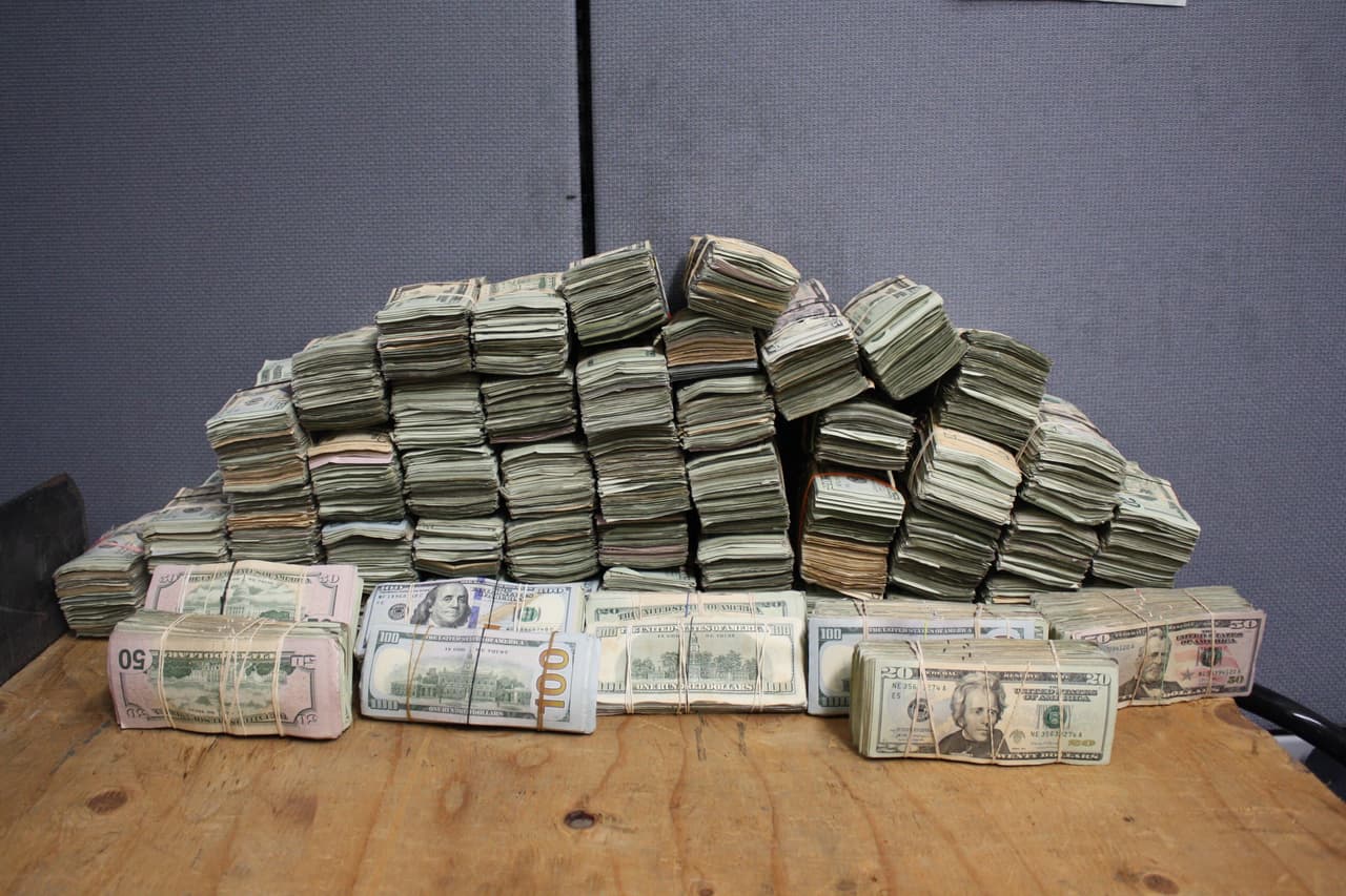 Cómo la DEA confiscó $10 millones a los carteles de Jalisco y Sinaloa gracias a la pandemia del coronavirus