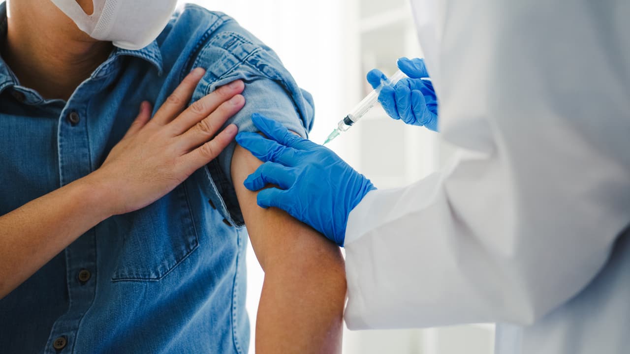 Cuatro sorprendentes ventajas de la vacuna contra el flu que no tienen que ver con la enfermedad