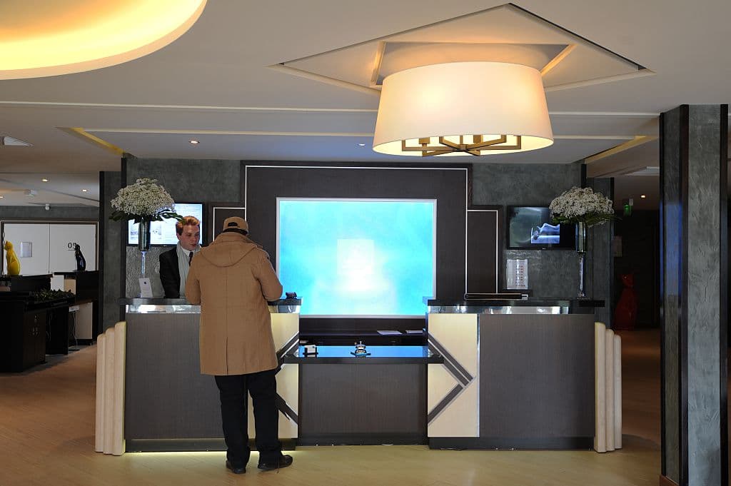Cómo un hombre logró permanecer más de 600 noches en un hotel de 5 estrellas sin pagar un solo centavo