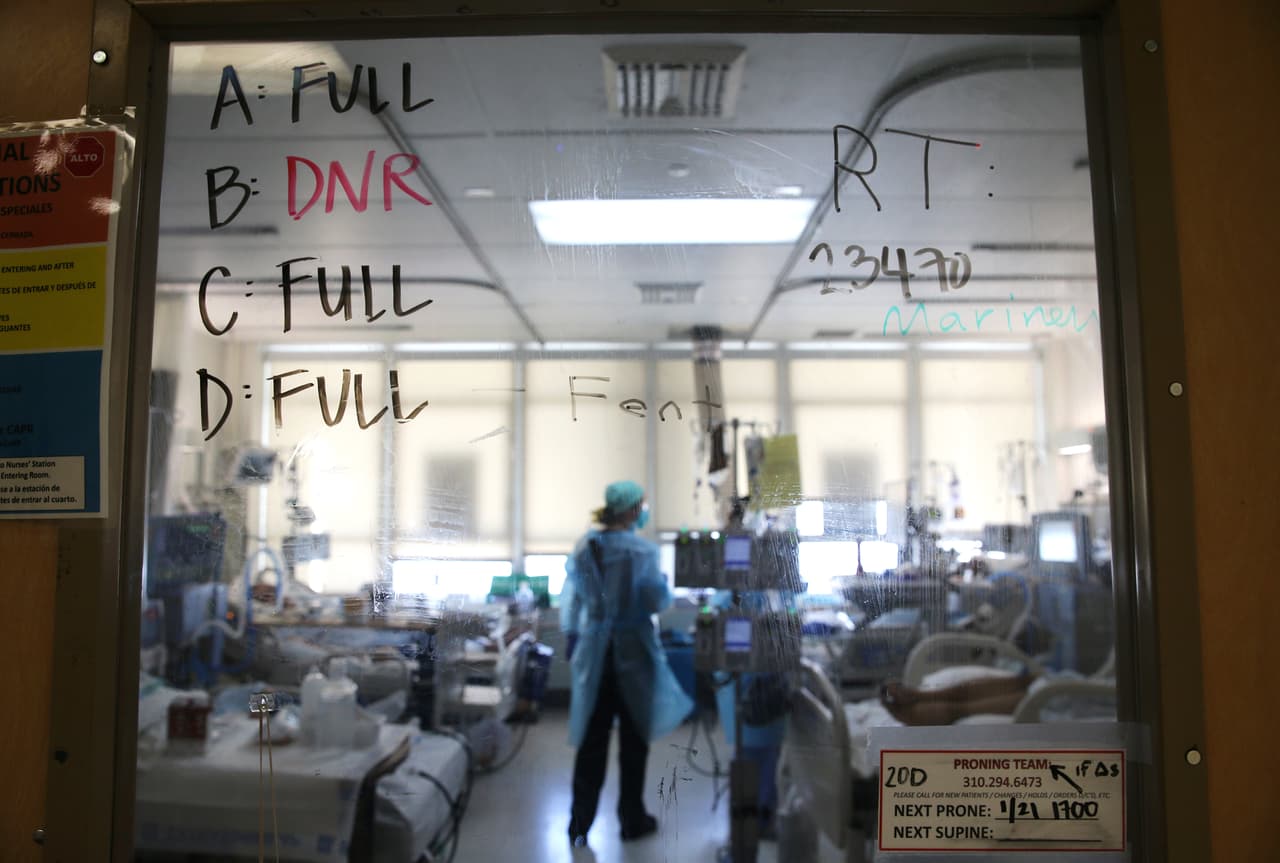 El impacto del coronavirus no solo lo sufren quienes padecer por el virus, sino también por aquellos que por un año se han expuesto a un virus mutante y mortal, los que perdieron el trabajo y hasta los más pequeños que ha tenido que aprender a enfrentar un nuevo sistema de vida, antes que aprender a leer o escribir.
