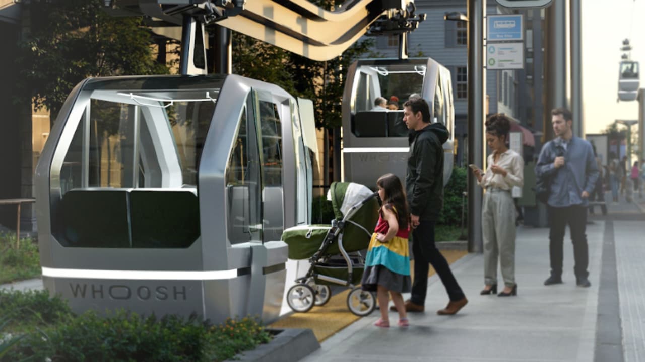 Texas tiene su mira en el sistema de transporte urbano de Whoosh, desarrollado por Google. Parecido al Cablebús de México, pero con tecnología avanzada tipo un “Uber del aire”, promete revolucionar los desplazamientos en Dallas, Plano, Arlington, Frisco y DeSoto. Este sistema autónomo y eléctrico ofrecerá viajes rápidos y directos sobre el tráfico, transformando la experiencia urbana con eficiencia y cero emisiones. Prepárense para un futuro donde moverse por la ciudad sea más rápido, eficiente y placentero que nunca.