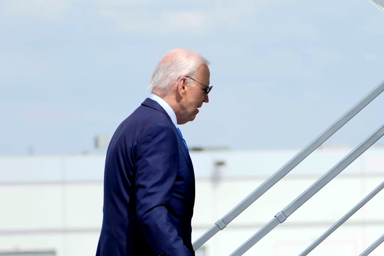 El presidente 
<b><a href="https://www.univision.com/noticias/estados-unidos/biden-renuncia-la-campana-para-reeleccion-tras-inedita-presion-de-democratas-y-donantes" target="_blank">Joe Biden tomó una histórica decisión este 21 de julio</a></b>, al anunciar que se retiraba de las elecciones presidenciales este 2024.