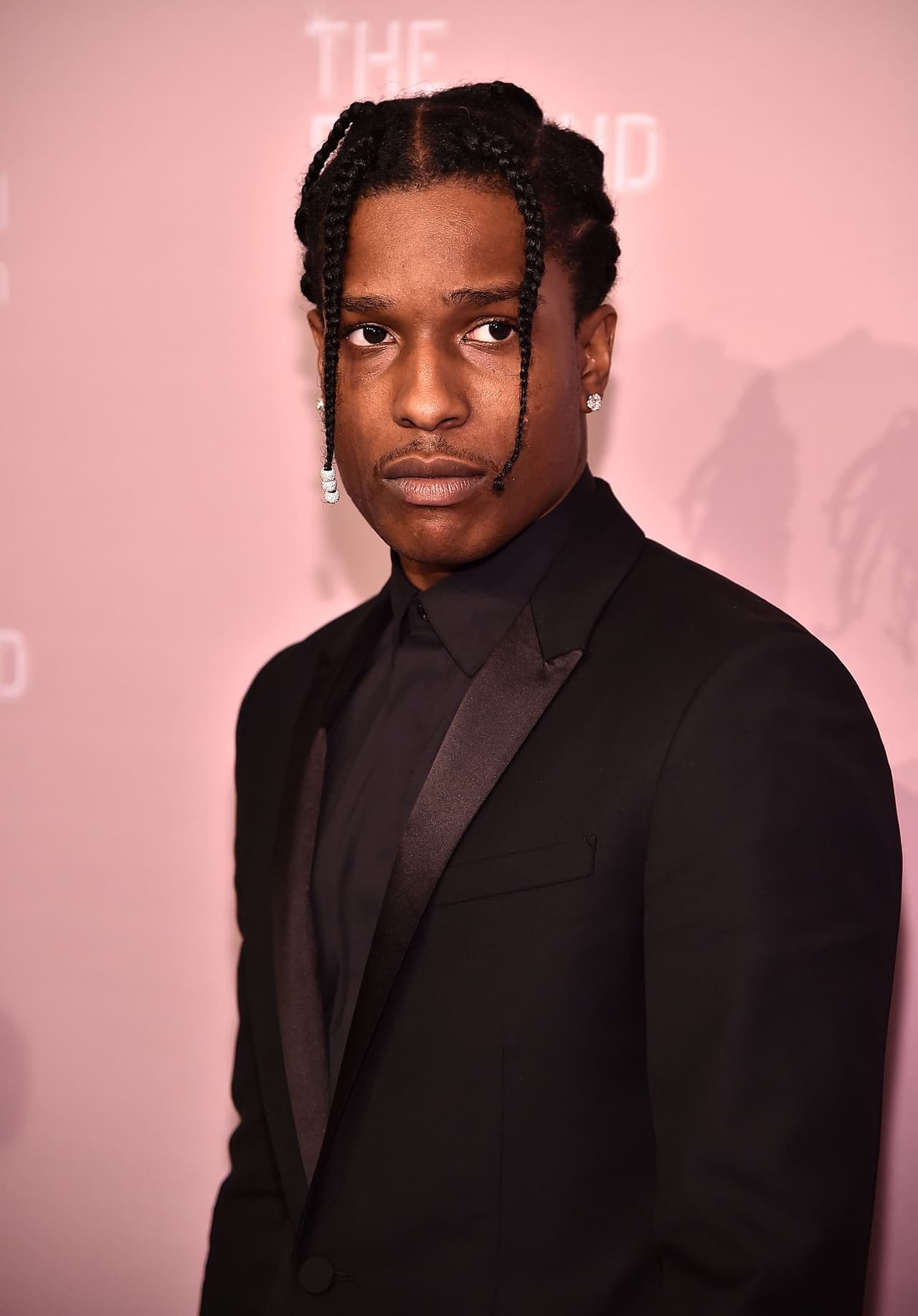 De acuerdo con información publicada por 
<a href="https://www.washingtonpost.com/arts-entertainment/2019/07/17/asap-rocky-was-arrested-after-fight-sweden-now-members-congress-say-its-human-rights-issue/?noredirect=on&utm_term=.e49dbc7b2e23" target="_blank">The Washington Post</a>, varios miembros del Congreso de EEUU han solicitado la liberación del rapero.