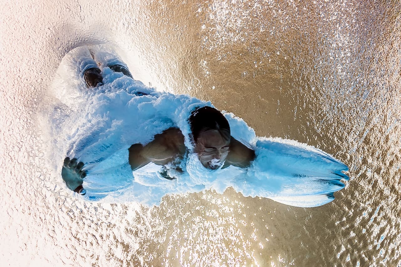 <b>Clavado submarino.</b> La violenta entrada al agua del atleta británico Thomas Daley, luego de saltar de la plataforma de diez metros en los Juegos Olímpicos de Río. 20 de agosto de 2016.
<br>