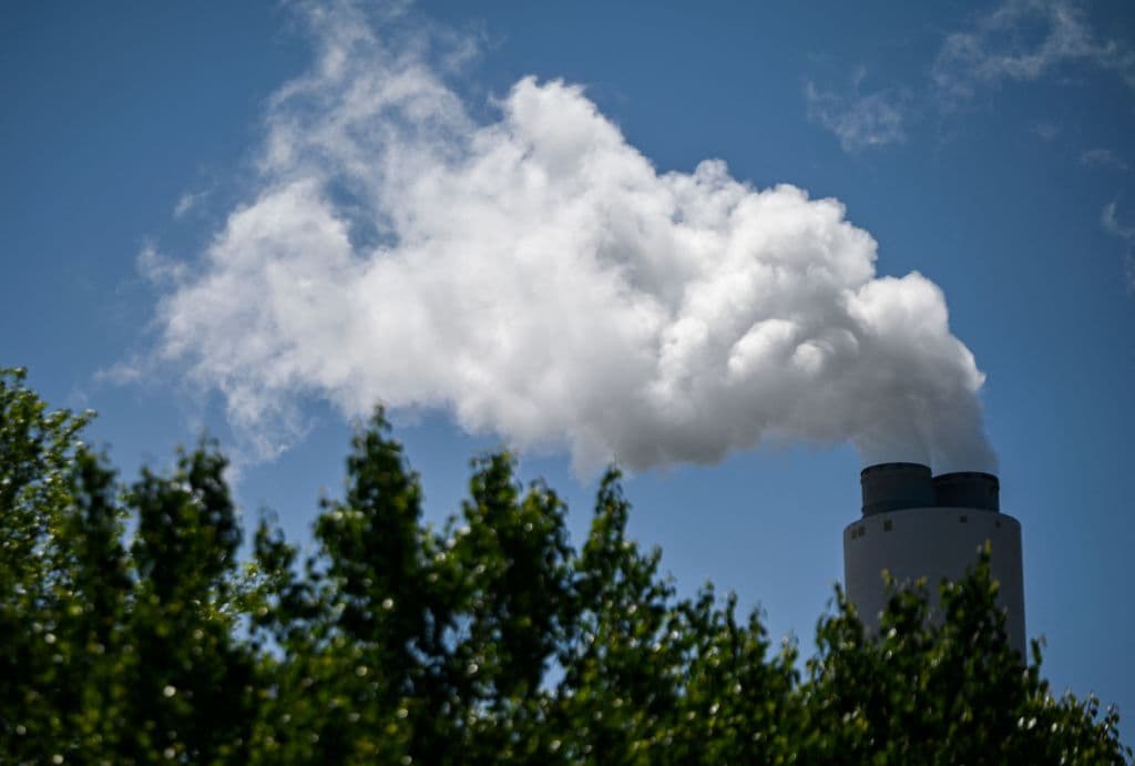 El dióxido de carbono en la atmósfera alcanza niveles récord: esto debes saber en California