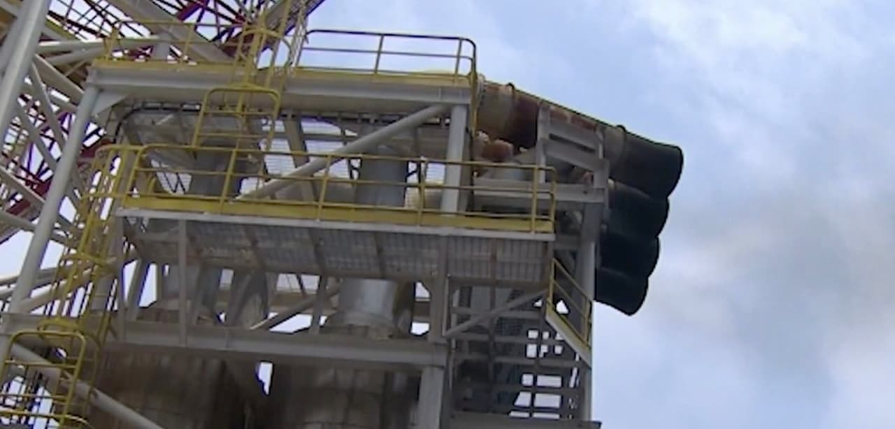 El economista Manuel Ramos asegura que a pesar de los contratos vigentes en la producción local de combustible, la proyección del Instituto Americano del Petróleo significa un impacto directo a los empleos.