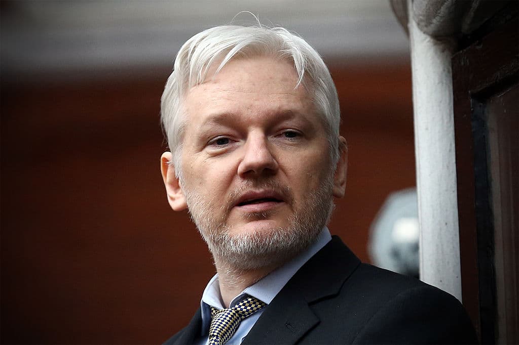Ecuador reconoce que restringió el acceso a internet a Julian Assange en su embajada en Londres