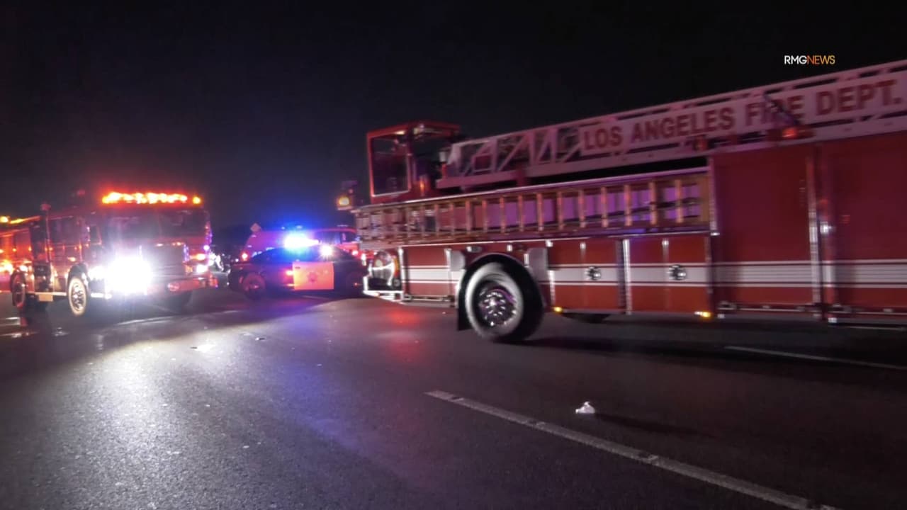 De acuerdo con el CHP, Torres conducía una SUV Lincoln 2003 en dirección oeste en los carriles en dirección este de la autopista 101 cerca de la autopista San Diego (405) cuando el vehículo chocó de frente contra un tractor-remolque Kenworth 2016.