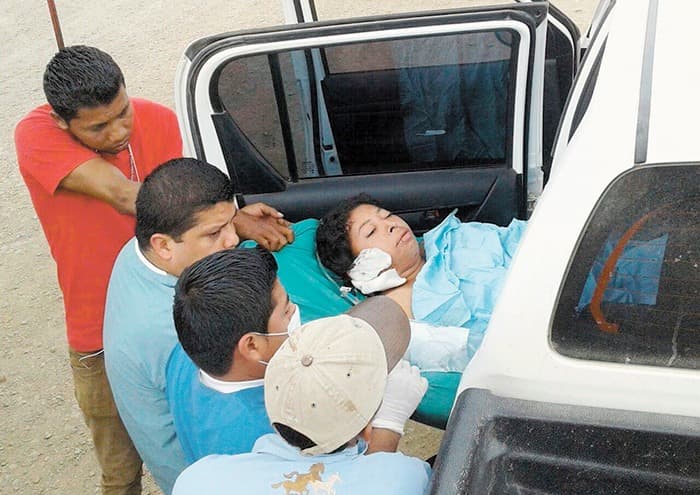 Vilma Trujillo García fue hallada en un barranco, atada y desnuda, 30 horas después de haber sido arrojada en una hoguera por fanáticos religiosos para "sacarle el demonio" en Nicaragua. 
<a href="https://www.univision.com/noticias/america-latina/fanaticos-religiosos-queman-a-una-mujer-en-una-hoguera-para-sacarle-el-demonio-en-nicaragua"><b>Trujillo, de 25 años de edad, falleció una semana después, tras una dolorosa agonía en un hospital de Managua.</b></a> El crimen ha conmocionado a la sociedad nicaragüense, y muchos condenan la barbarie cometida, que refleja la violencia machista que asola a este país, y la ausencia del Estado en esas comunidades.