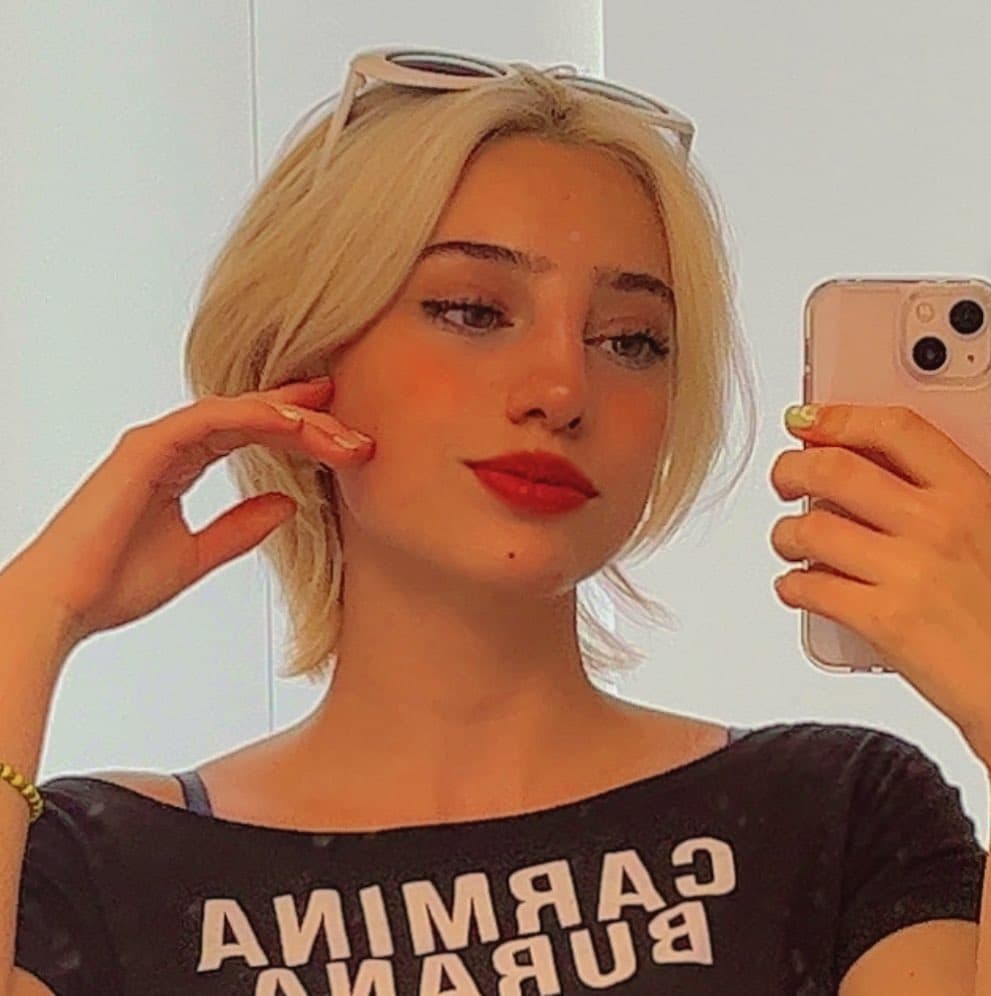 “[Veo] que hay otras personas que disfrutan criticando a mi hija”, indicó al inicio de un video que publicó en su cuenta de Instagram. 
<br>