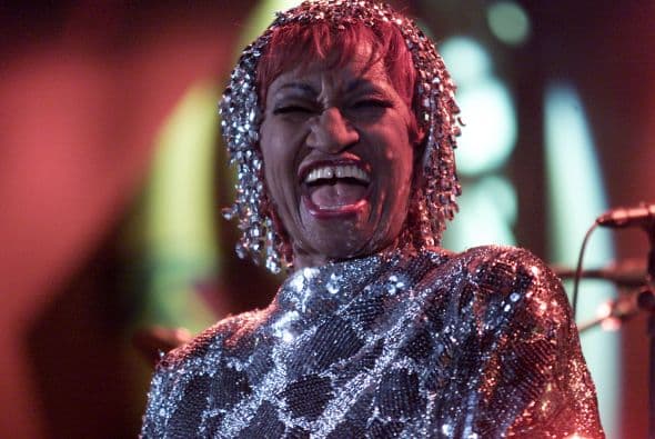 <h2 class="cms-H2-H2">Celia Cruz, Premio Lo Nuestro a la Excelencia 1990</h2>
<br>
<b>Celia Cruz</b> fue la primer estrella que recibió el Premio a la Excelencia. Fue en el año de 1990 cuando los latinos celebraron este reconocimiento.
