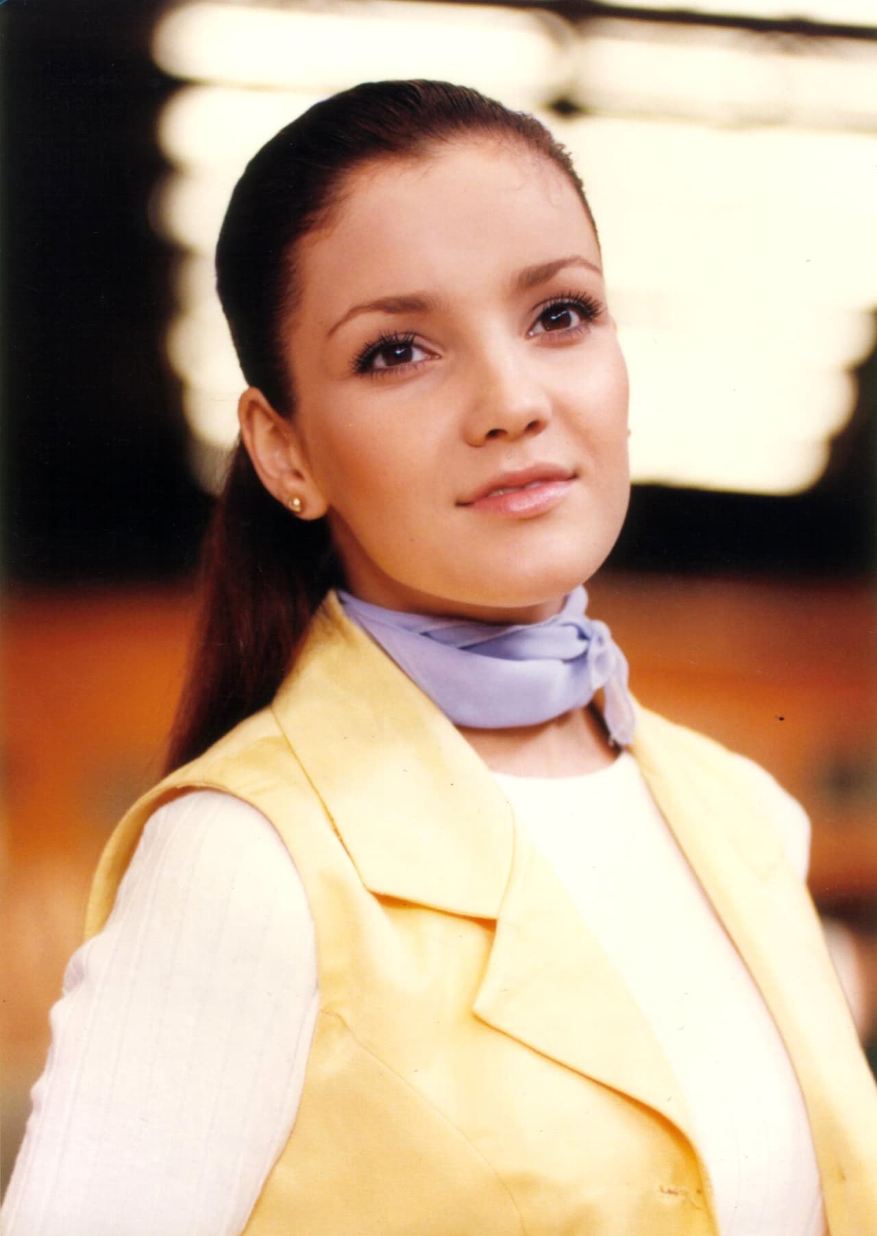 <b>Karla Álvarez</b>
<br>En 2013, 
<a href="https://www.univision.com/famosos/karla-alvarez-muerte-enfermedad-viudo-fotos">la actriz</a> conocida por telenovelas como 
<i>María Mercedes</i> y 
<i>Mi Querida Isabel</i> falleció. En un inicio se declaró que su muerte se debió a un paro respiratorio, derivado de desórdenes alimenticios.