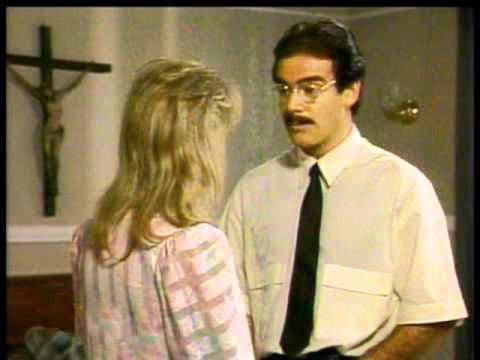 Mientras que 'Rogelio' usaba lentes, era más retraído y poco coqueto. ¿Recuerdas a estos personajes?