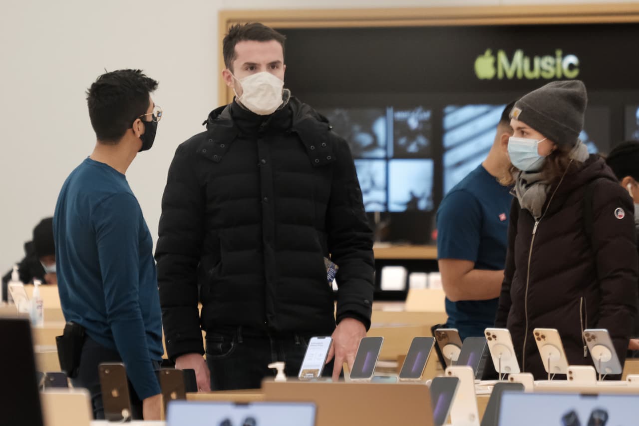 Del total de contagios en Nueva York, la mayoría corresponden a la variante delta y solo 38 casos son de la variante ómicron, lo que representa el 5% del total.