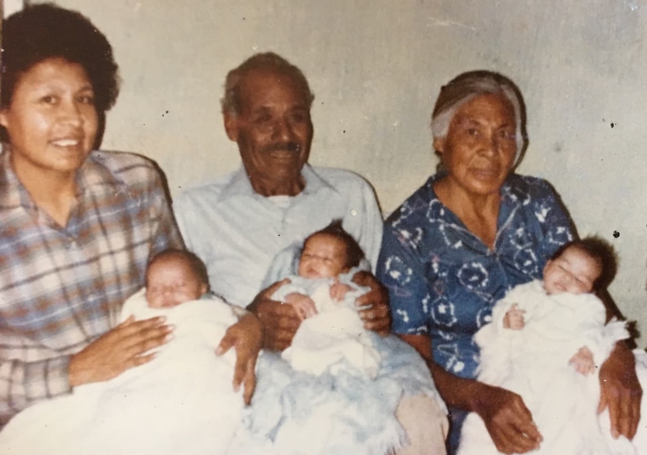 Un caso de adopción sin precedentes en EEUU trata de rectificar una injusticia en México