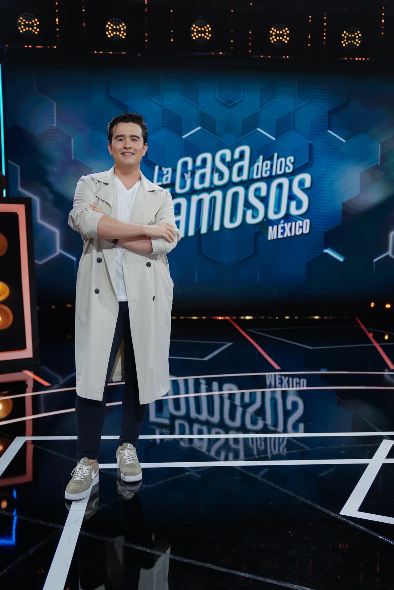 Nuestro querido Pablo Chagra siempre al pendiente de los pormenores que suceden en las galas, para después pasar su reporte a todos los seguidores de La Casa en redes sociales.